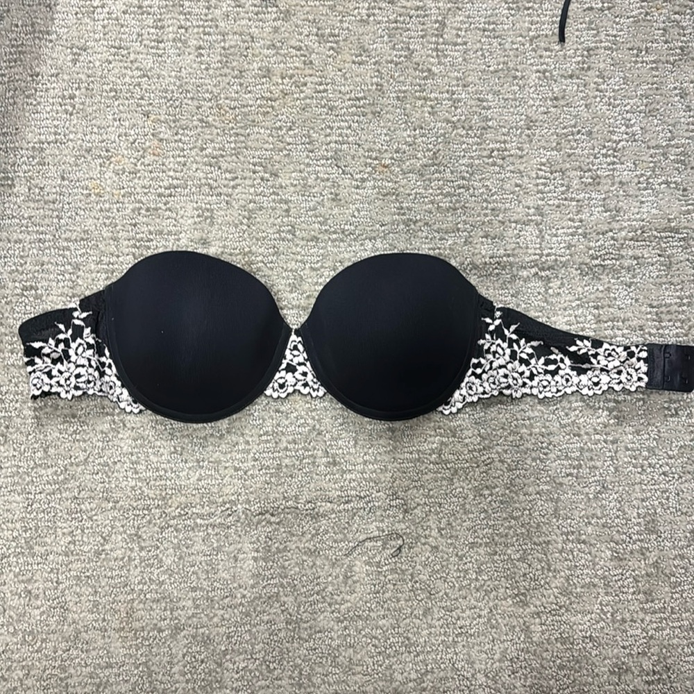 Wacoal strapless bra 32D